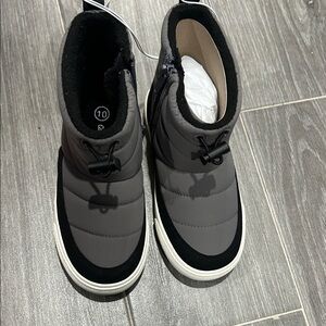 Cat & Jack Charcoal and Black Boots